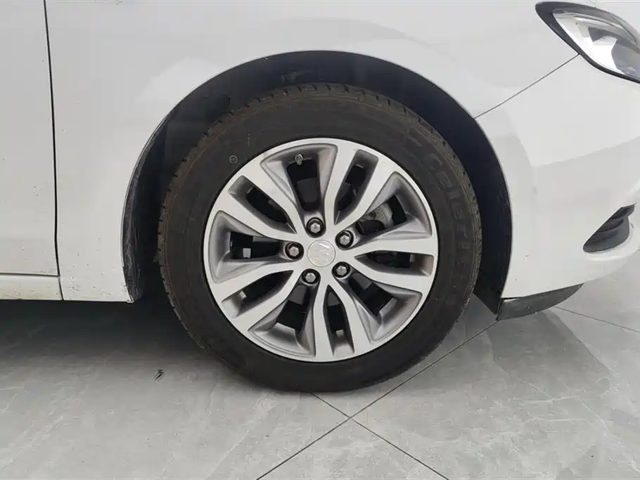 Buick Excelle 2020