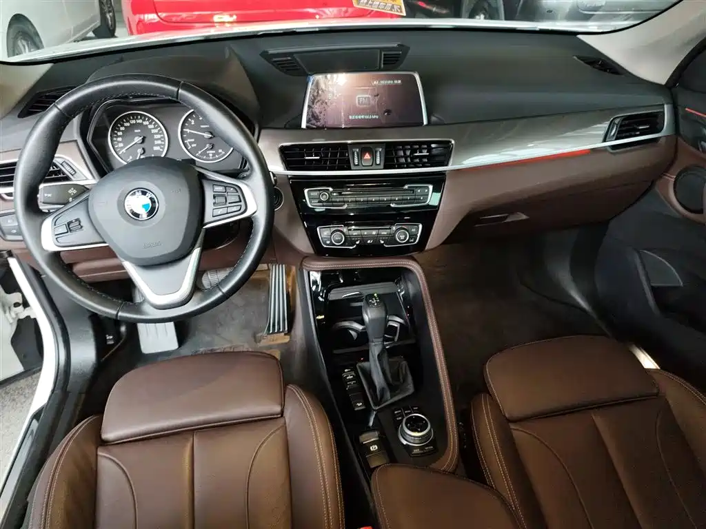 BMW X1 2018 — фото 10