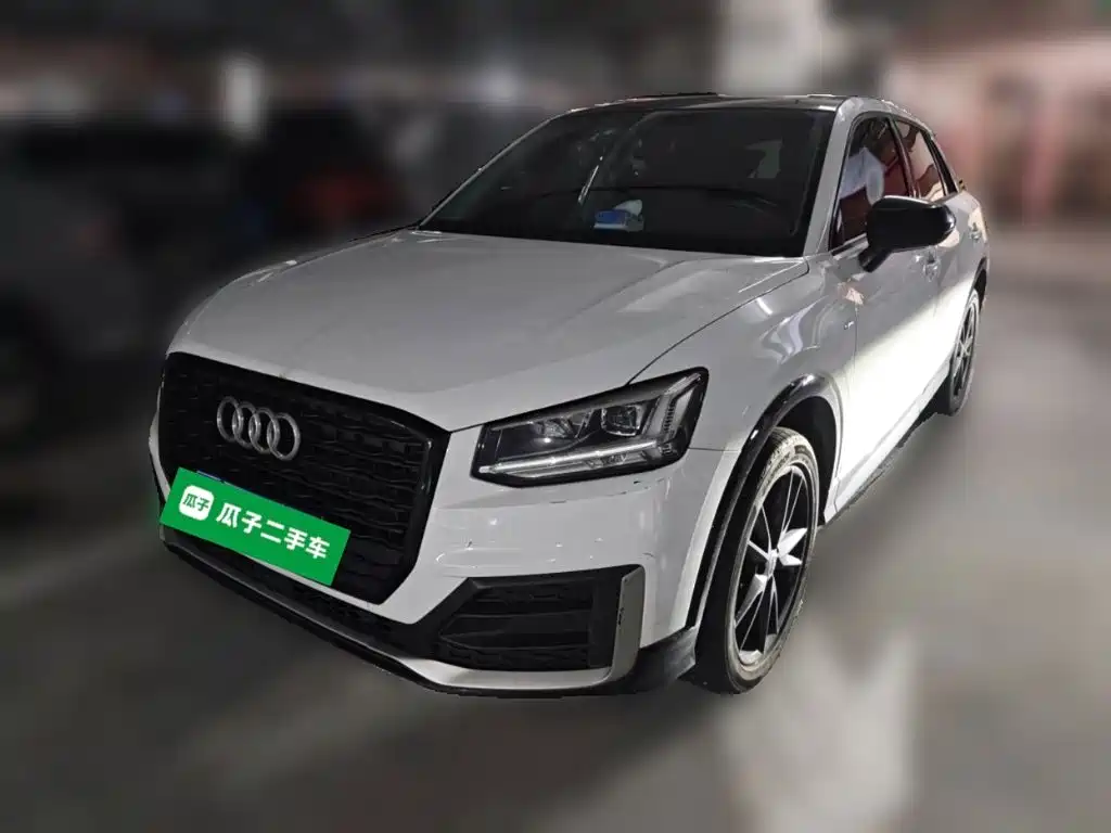 Audi Q2L 2021