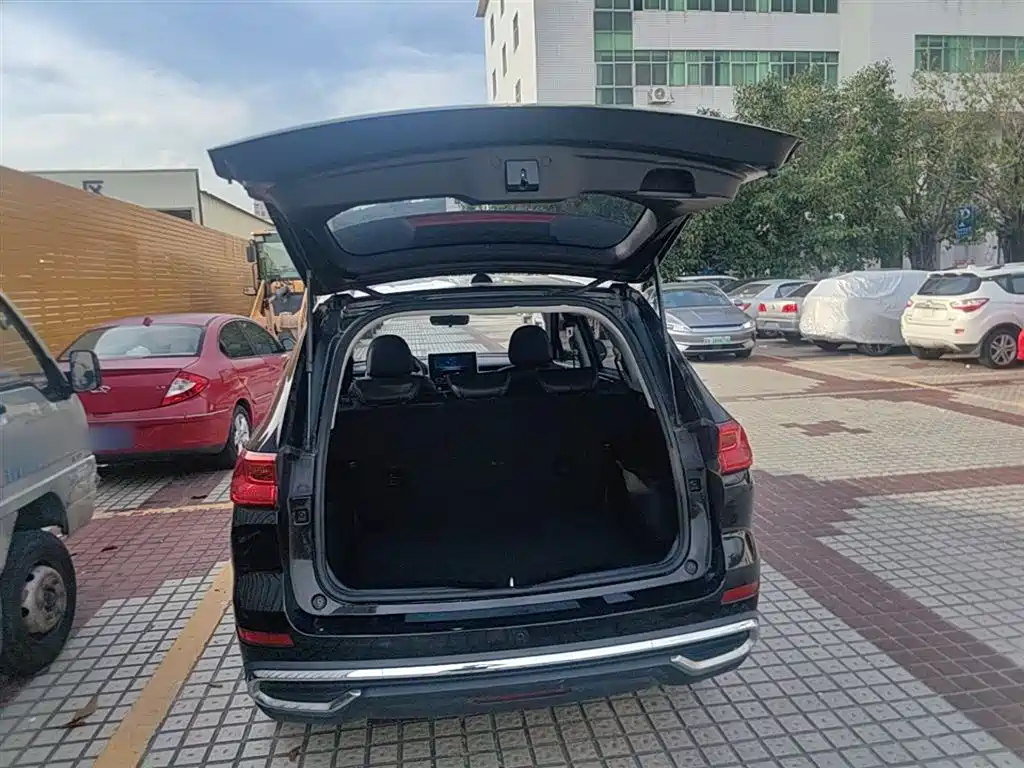 Haval M6 2023 — фото 19