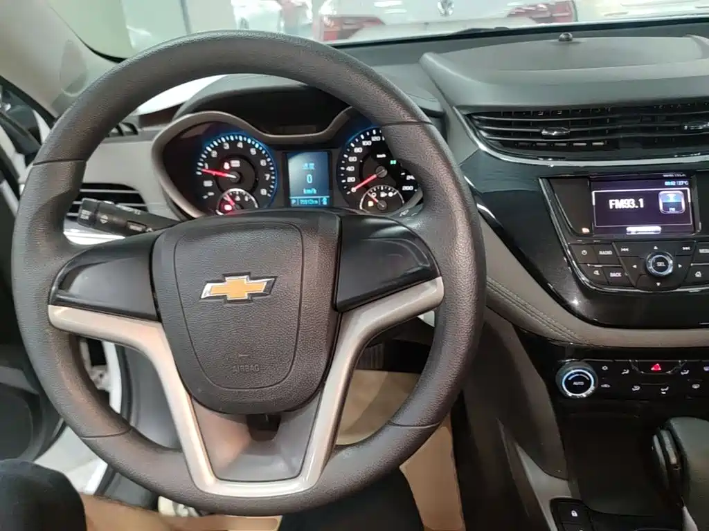 Chevrolet Malibu 2018 — фото 10