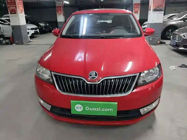 Skoda Rapid Spaceback 2015