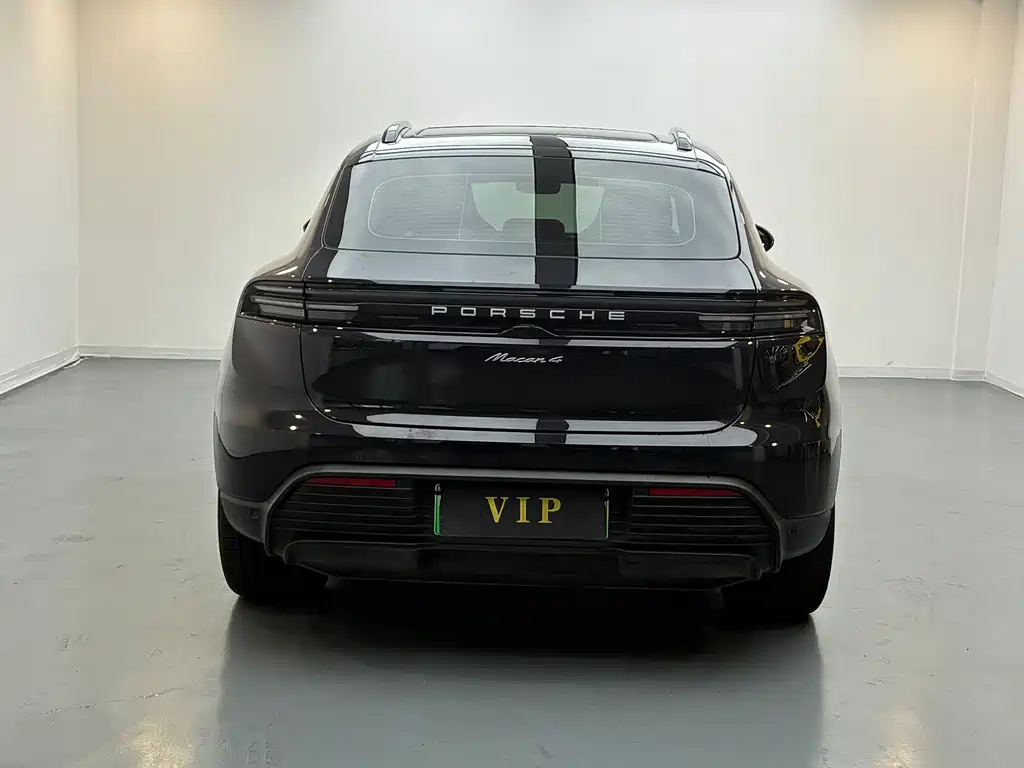 Porsche Macan EV 2025 — фото 15