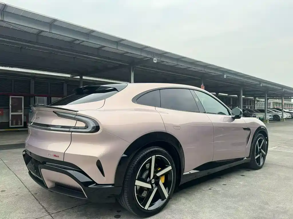 Xiaomi YU7 2025 — фото 9