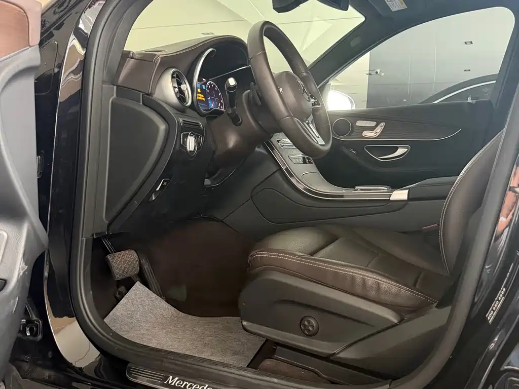 Mercedes-Benz GLC 2022