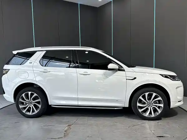 Land Rover Discovery Sport 2023