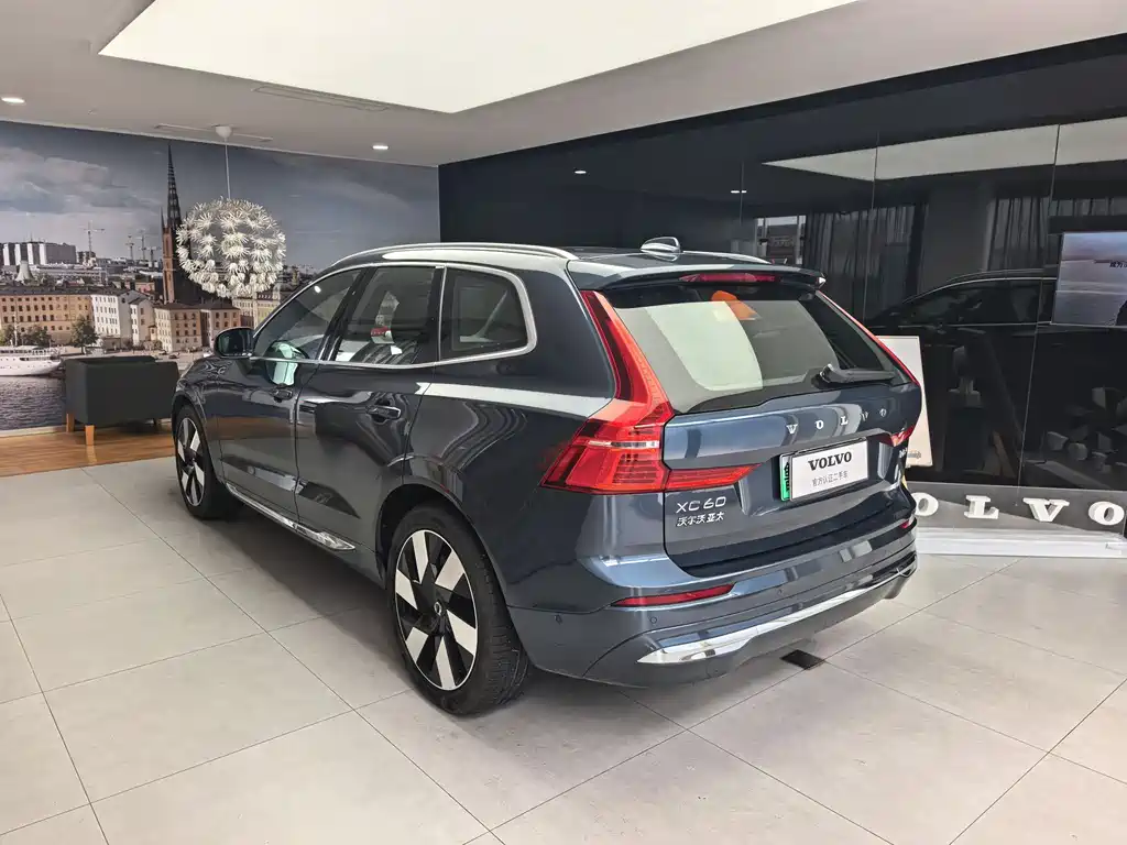 Volvo XC60 PHEV 2024 — фото 18