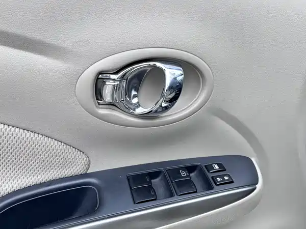 Nissan Sunny 2014