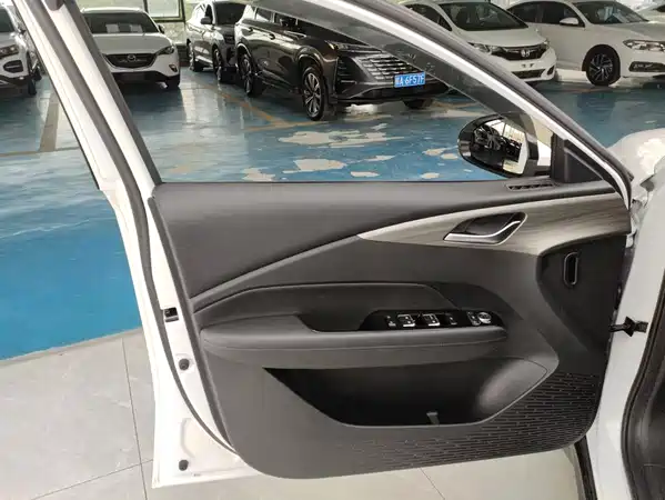 Wuling Starlight 2025