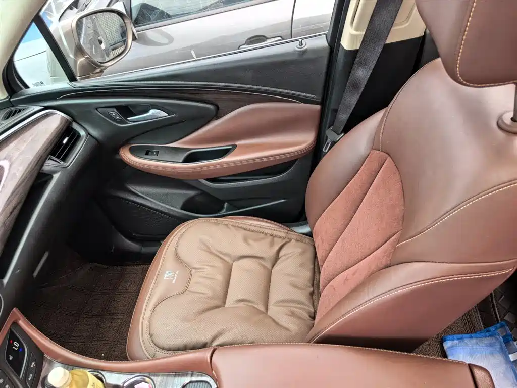 Buick Envision Plus 2017 — фото 11