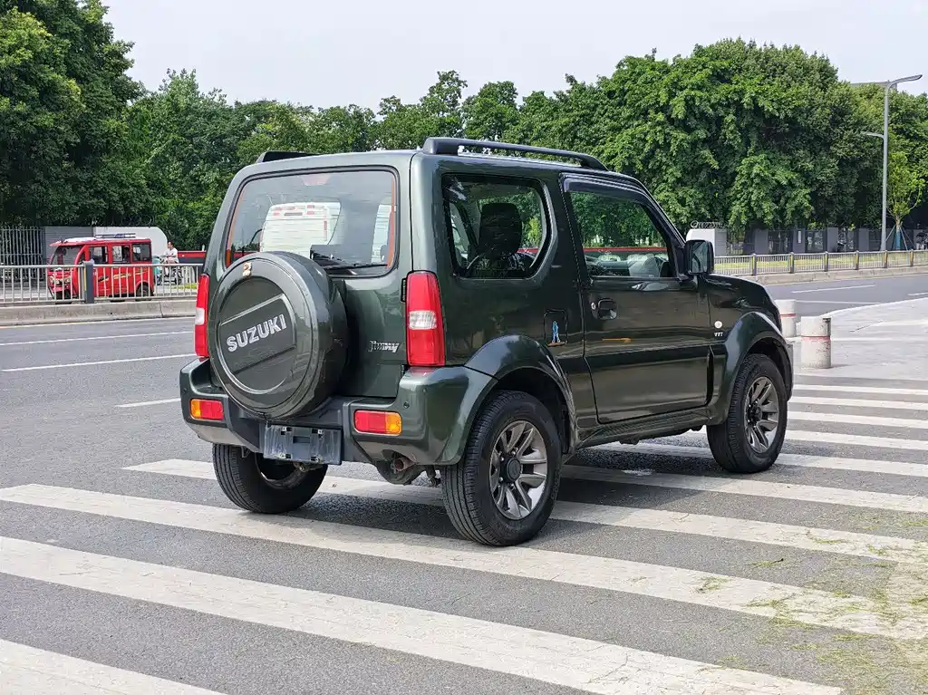 Suzuki Jimny 2016
