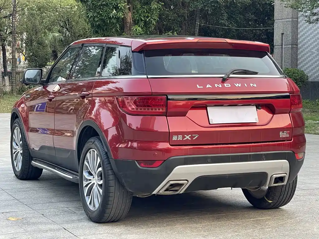 Landwind X7 2017 — фото 13