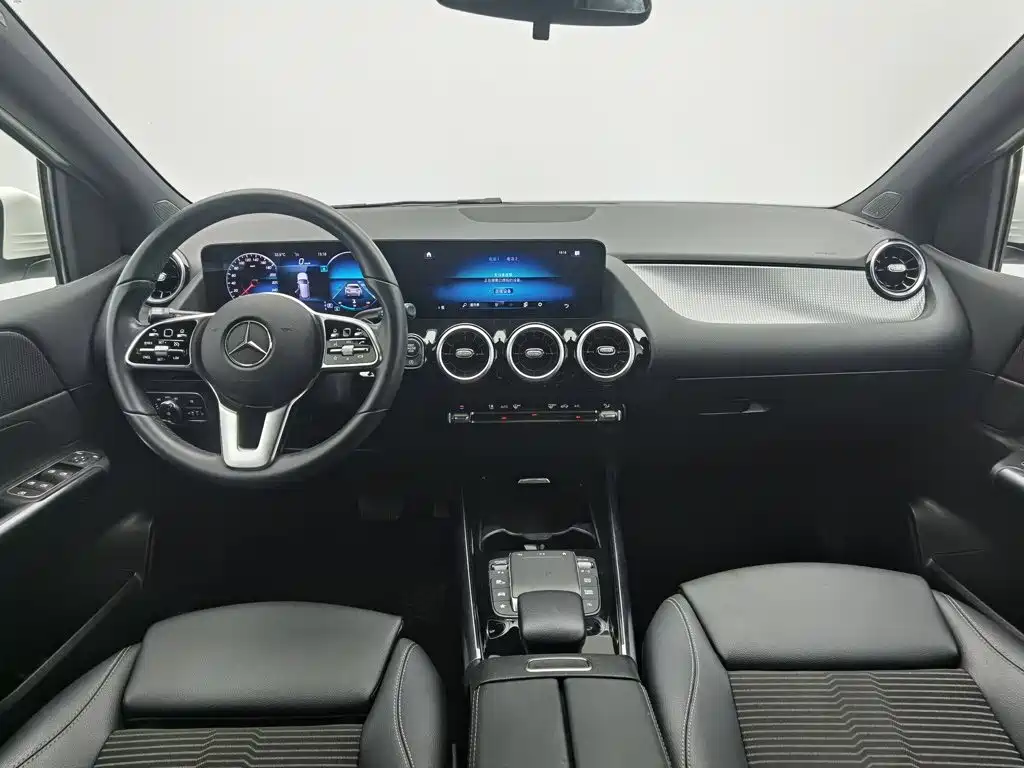 Mercedes-Benz B-Class 2021