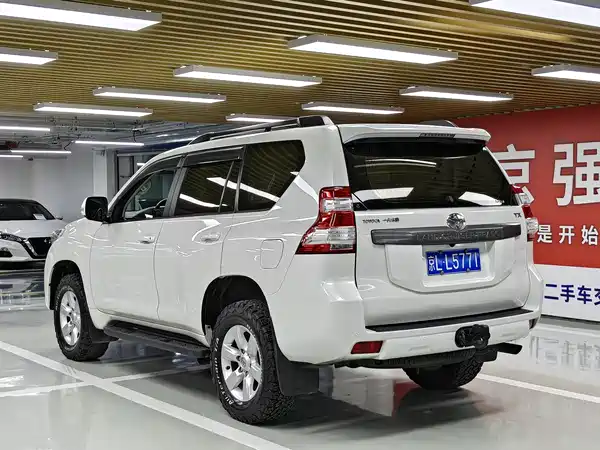 Toyota Prado 2016