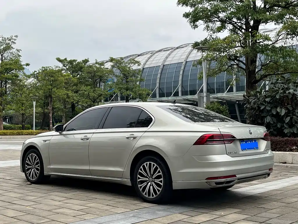 Volkswagen Phideon 2018 — фото 15