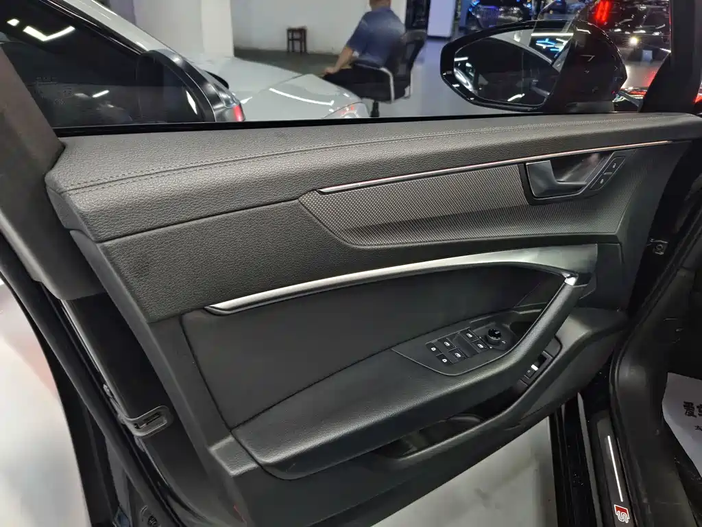 Audi A6L 2021