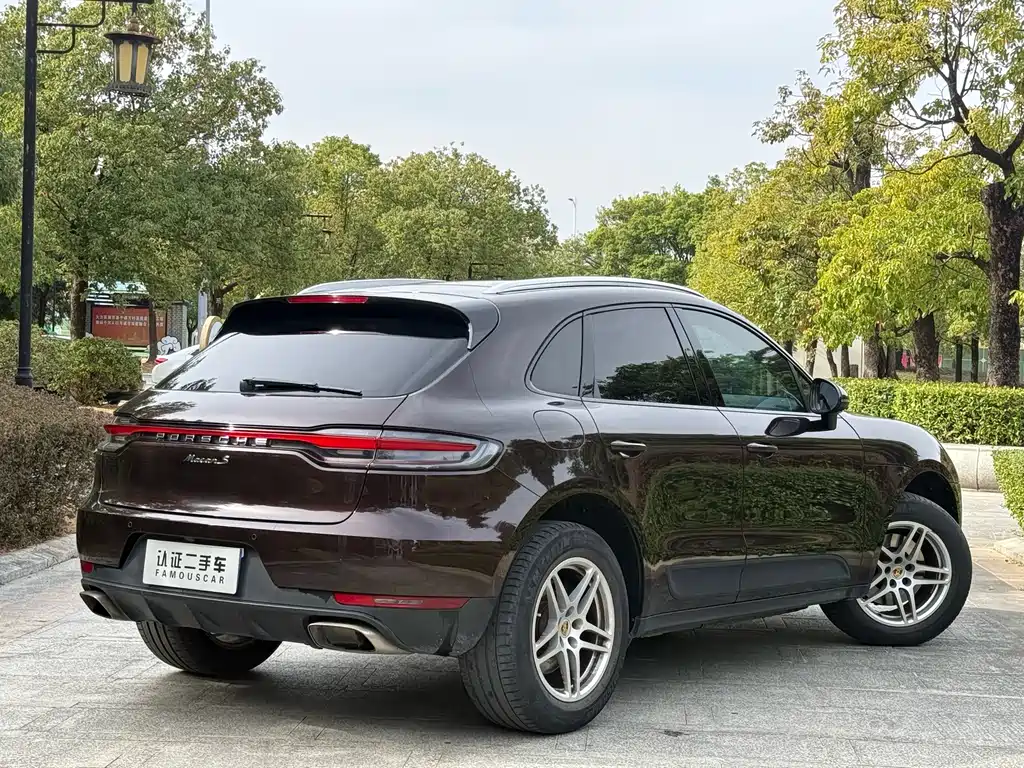 Porsche Macan 2019 — фото 26