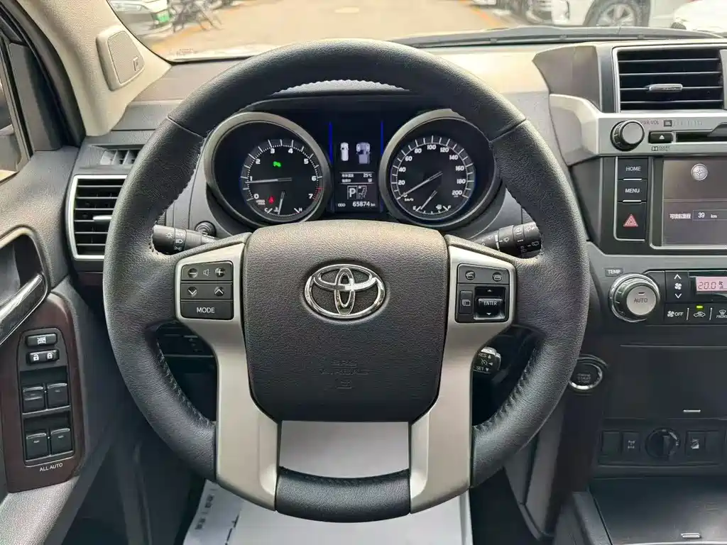Toyota Prado 2017 — фото 8
