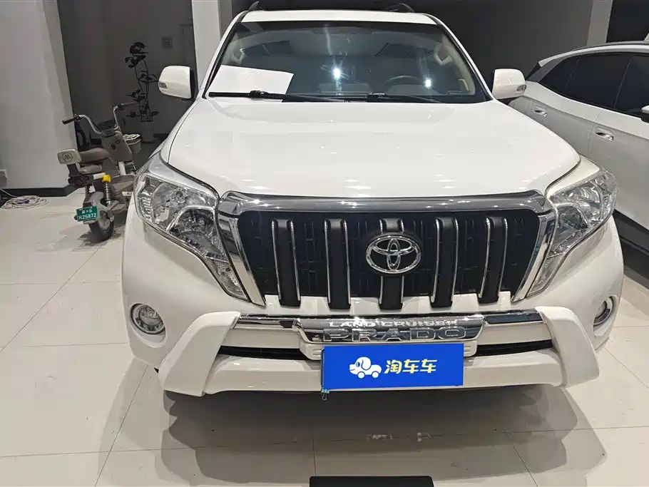 Toyota Prado 2015 — фото 2