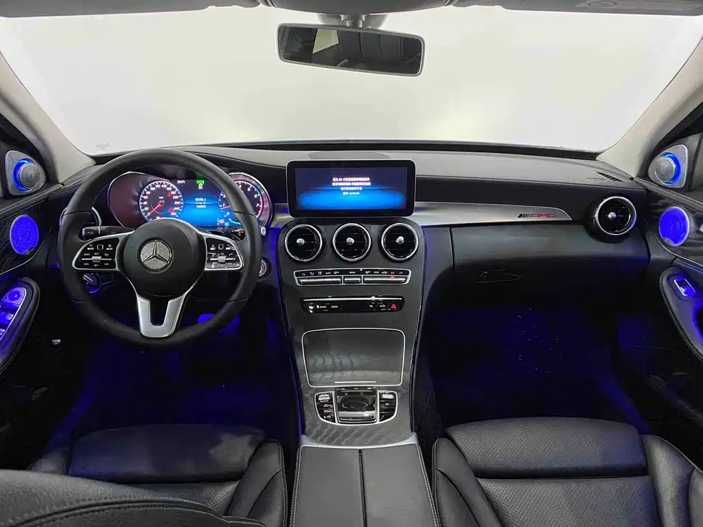 Mercedes-Benz C-Class 2019 — фото 18