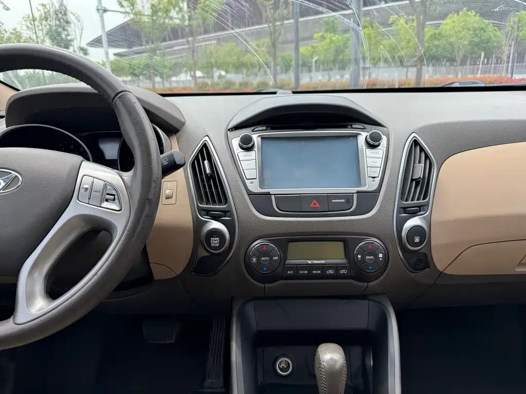 Hyundai ix35 2014 — фото 18