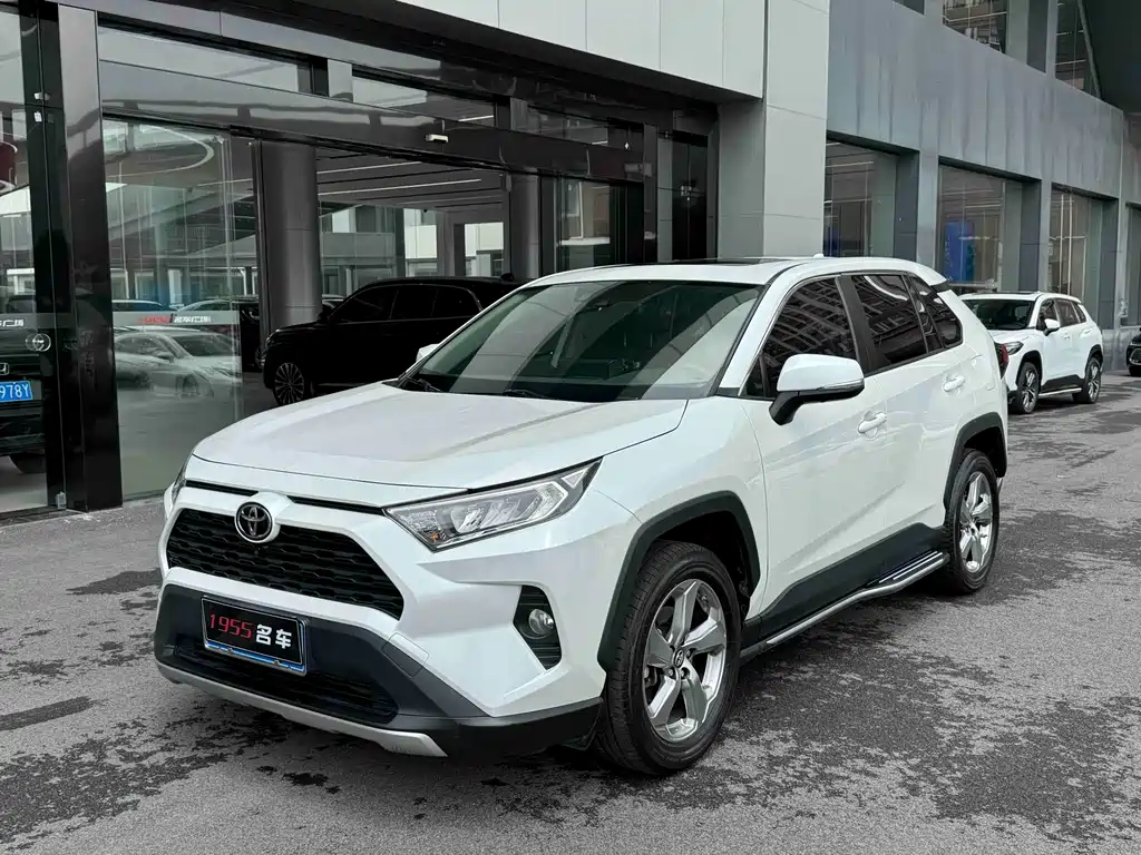 Toyota RAV4 2021