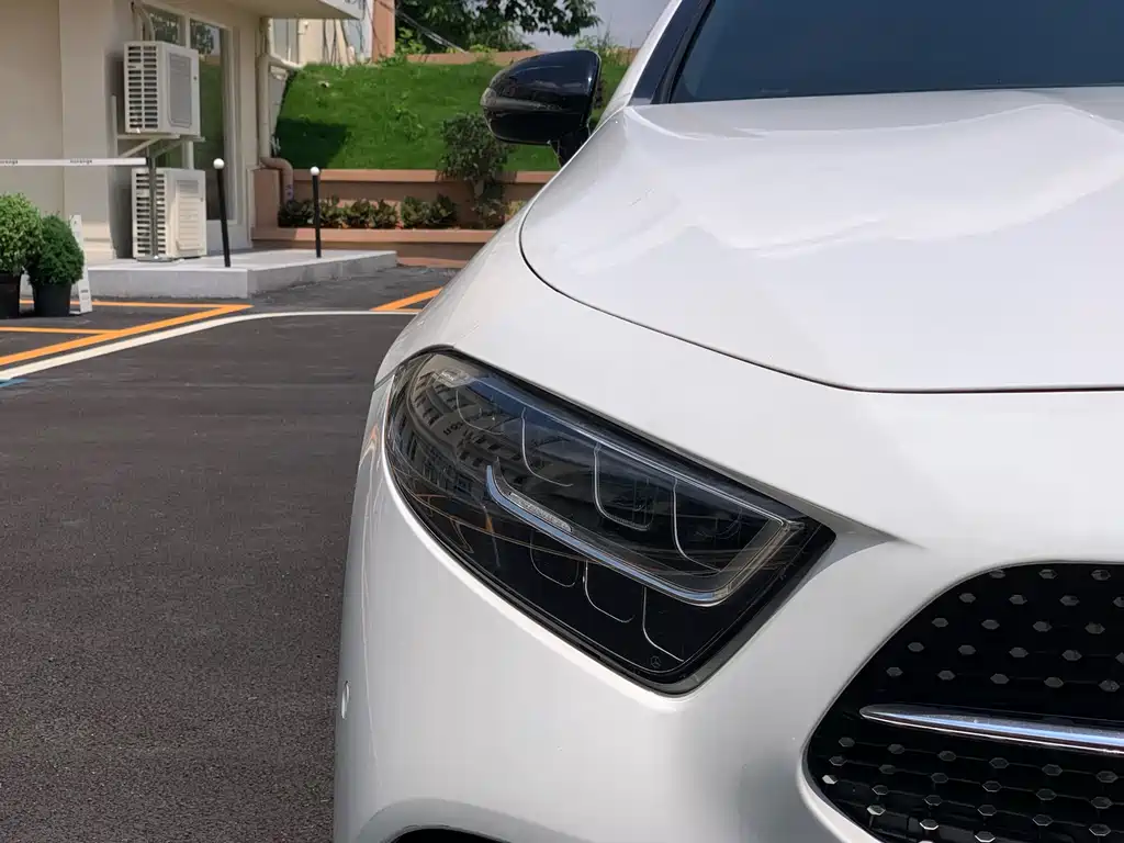 Mercedes-Benz CLS 2020 — фото 12