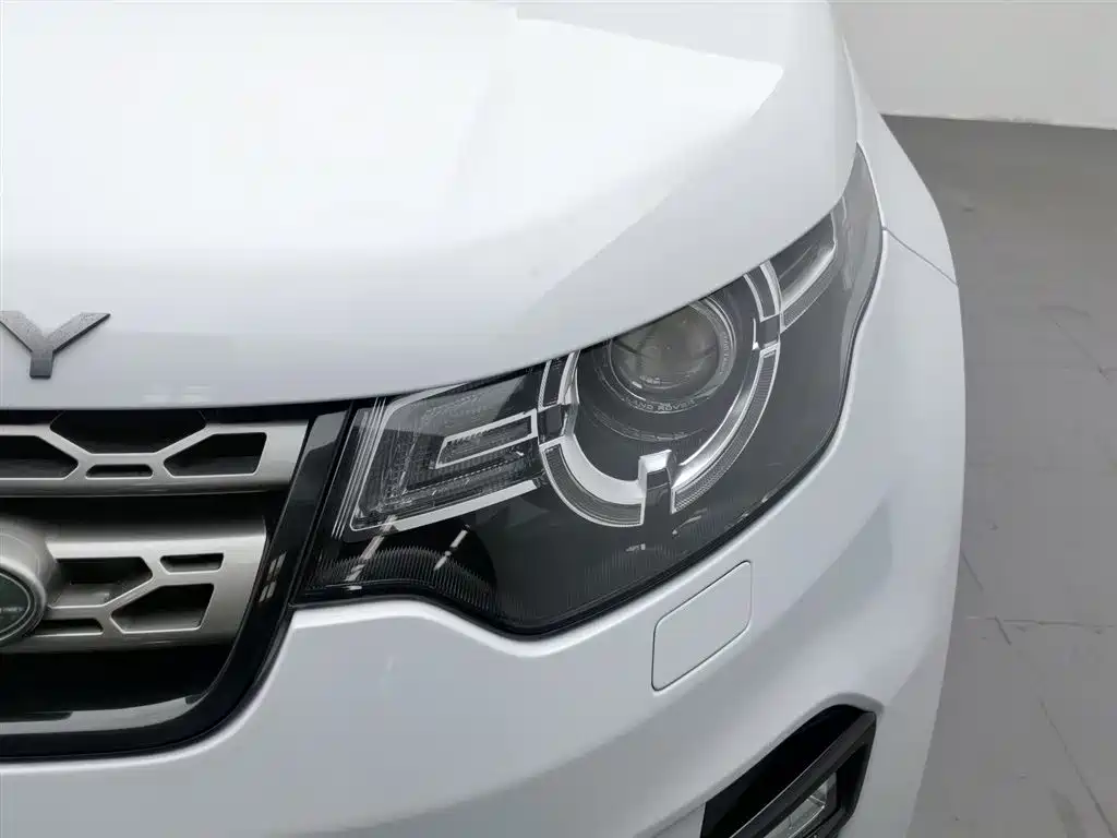 Land Rover Discovery Sport 2018 — фото 7
