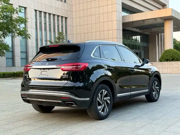 Hongqi HS5 2022