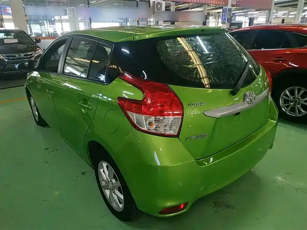 Toyota Yaris L 2014