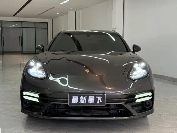 Porsche Panamera 2012