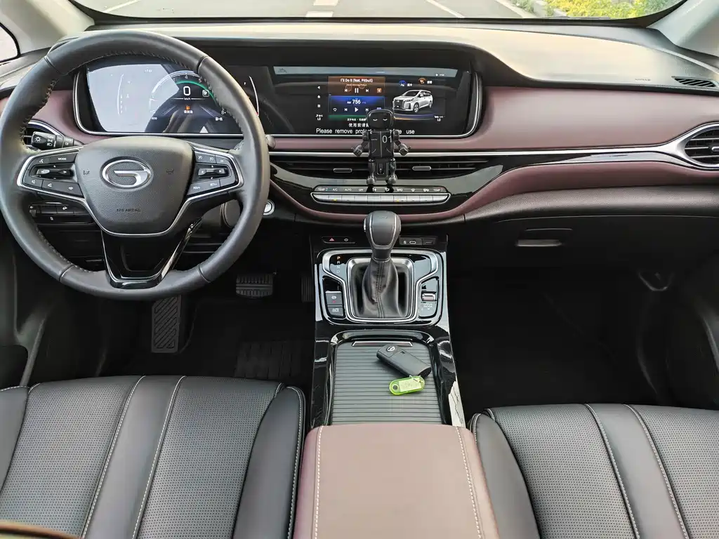 GAC Motor Trumpchi M6 2025 — фото 11