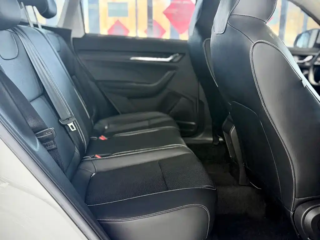 Skoda Kamiq 2023 — фото 20