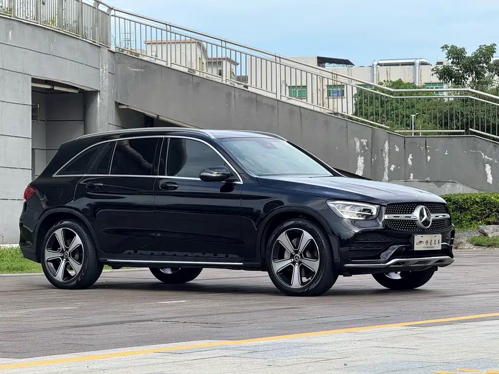 Mercedes-Benz GLC 2023 — фото 3