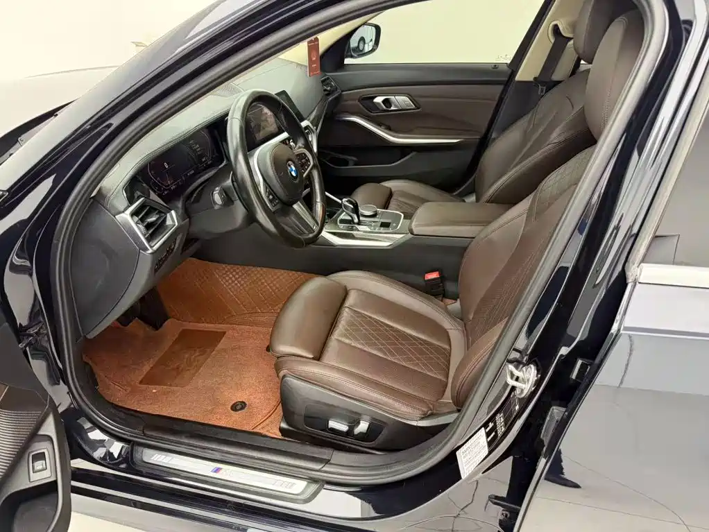 BMW 3 Series 2021