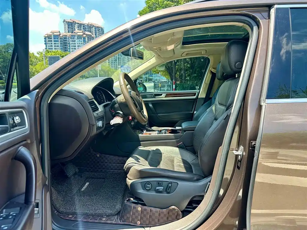 Volkswagen Touareg 2015