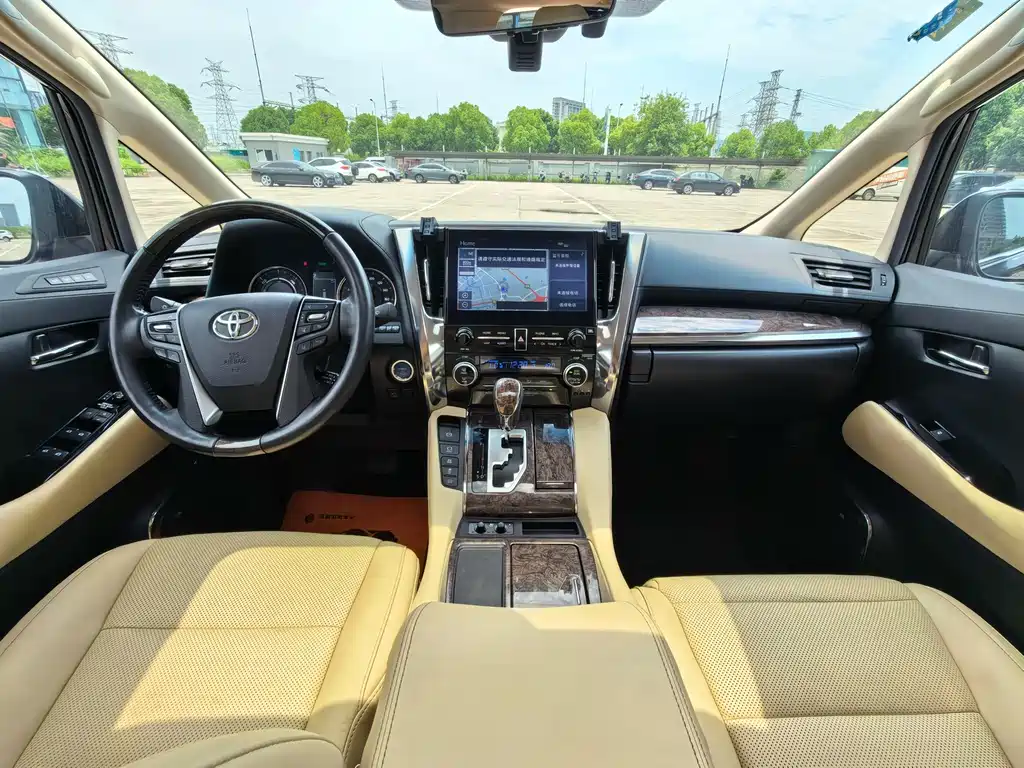 Toyota Vellfire 2020 — фото 22