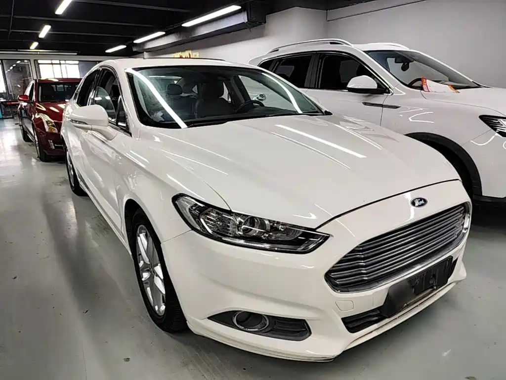 Ford Mondeo 2015 — фото 4
