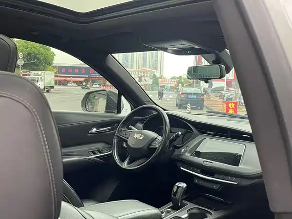 Cadillac XT4 2018
