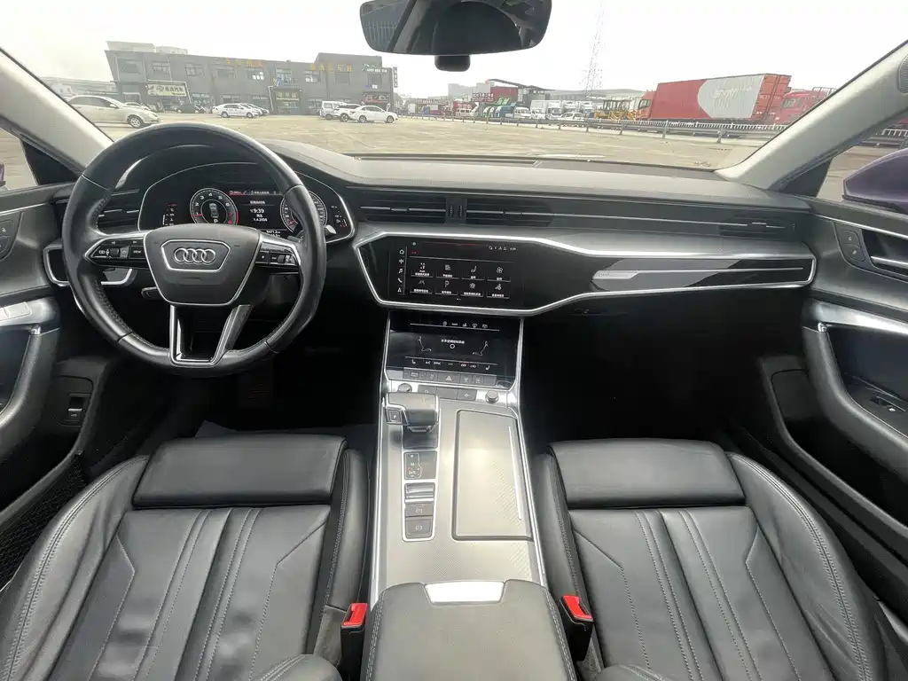 Audi A7 2021 — фото 20