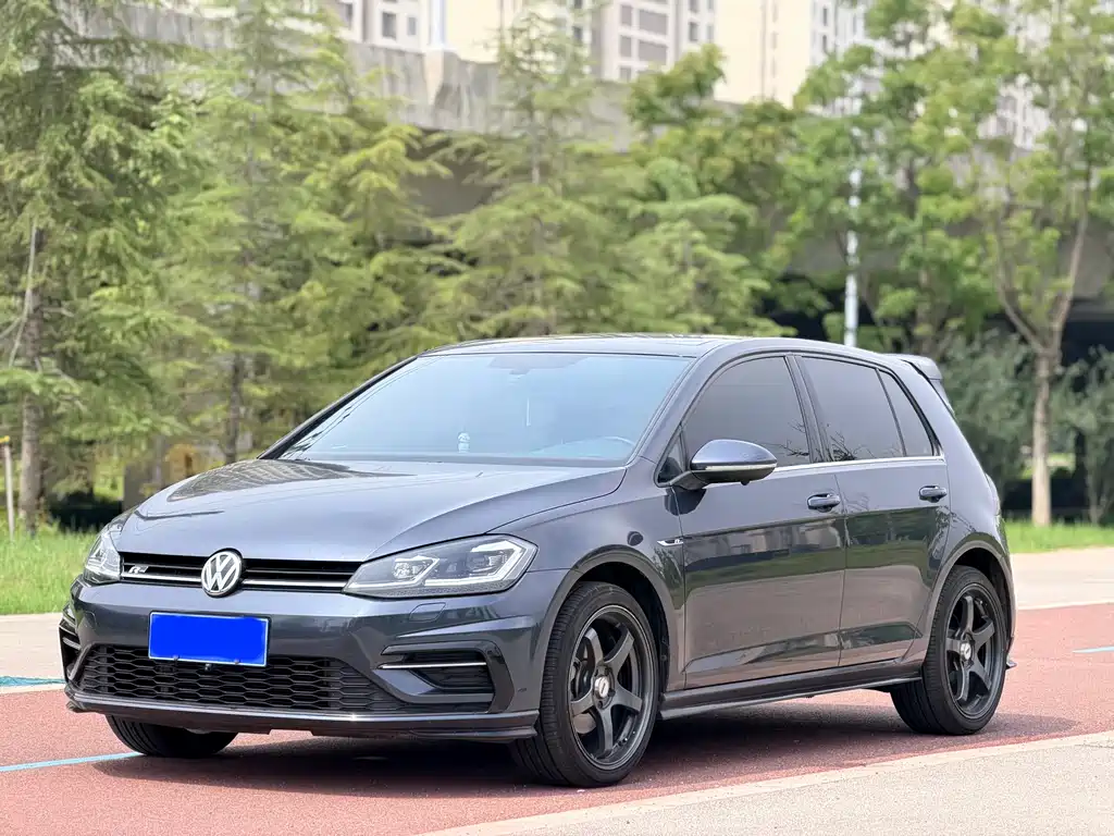 Volkswagen Golf 2020