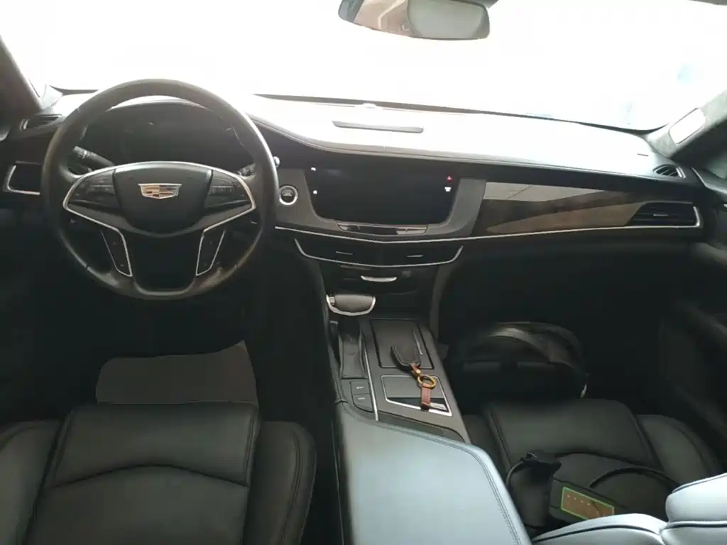 Cadillac CT6 2016 — фото 10