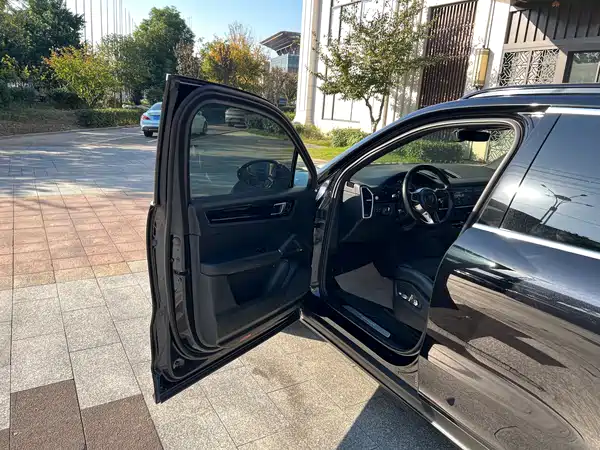 Porsche Cayenne 2019
