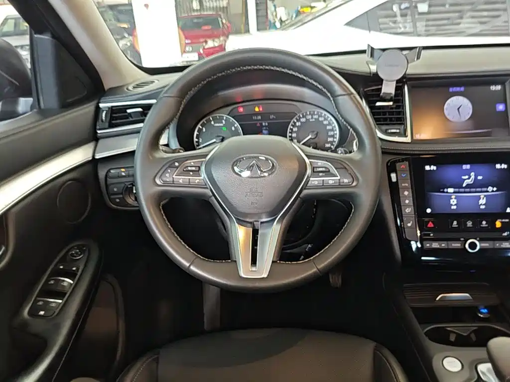 Infiniti QX50 2019 — фото 11