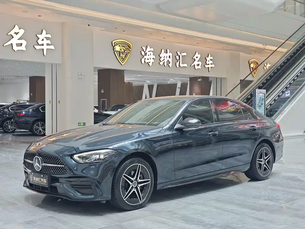 Mercedes-Benz C-Class 2024
