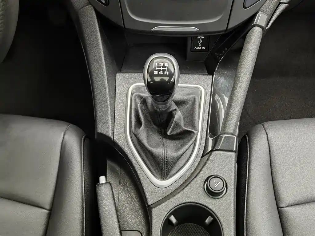 Dongfeng Fengshen AX7 2015 — фото 13