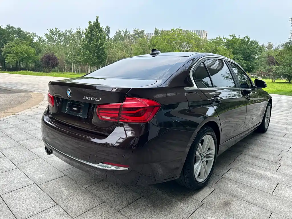 BMW 3 Series 2017