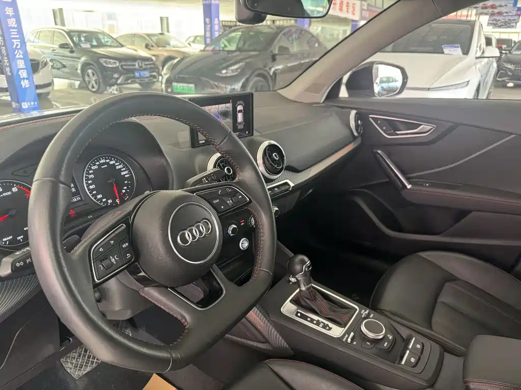 Audi Q2L 2022