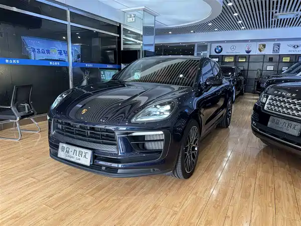 Porsche Macan 2022