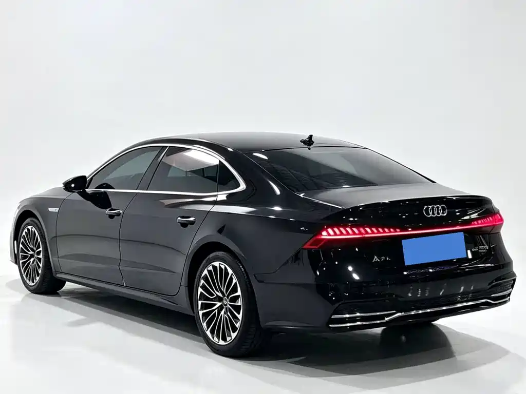 Audi A7L 2025 — фото 6